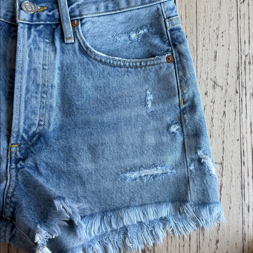 Agolde Women's Frayed Hem Jean Shorts - Light Blue - Picture 8 of 8